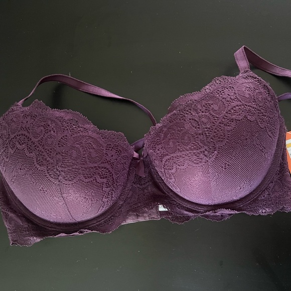 Purple Lace Underwire Bra - Picture 1 of 3